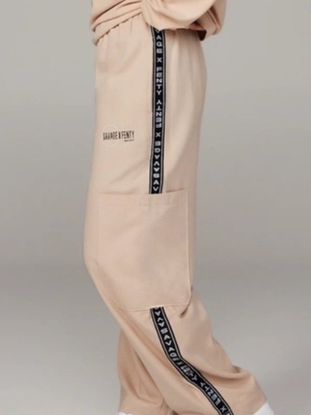 Savage X FENTY Women’s Pants Oversized Logo Wide Leg Pants New size Large